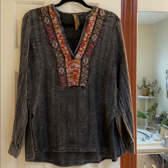 Arratta Silent Journey cool top medium